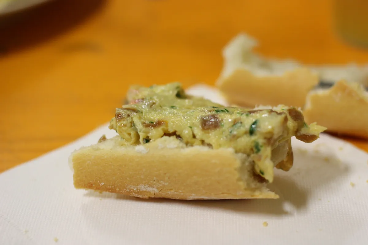 4. Cider Houses: Unique Culinary Adventures