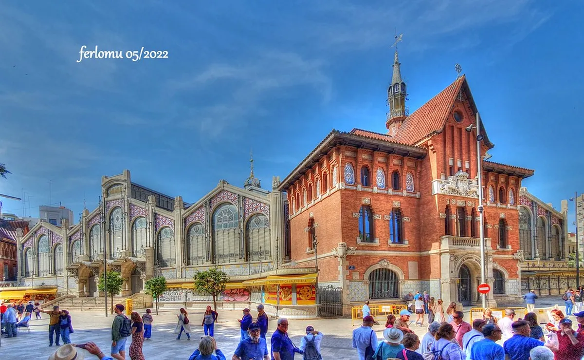 1. Mercado Central: The Heart of Valencia Food Culture