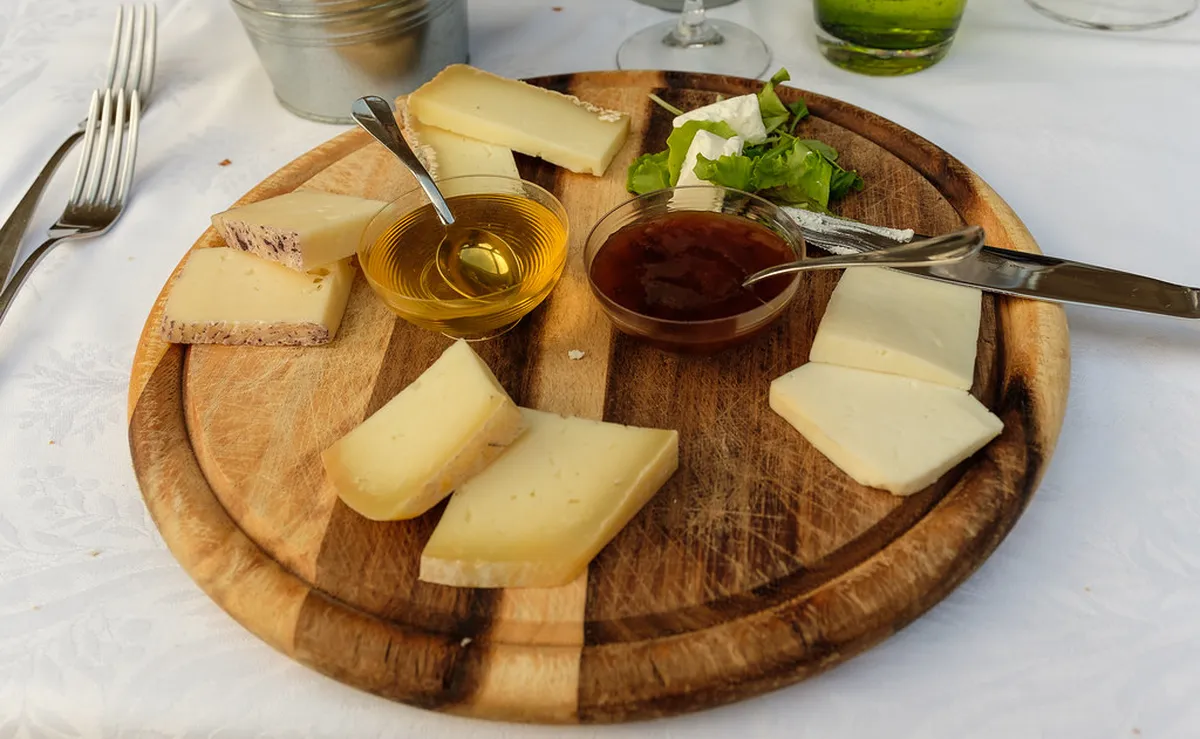 4. Pecorino Cheese: Perfect with Sangiovese
