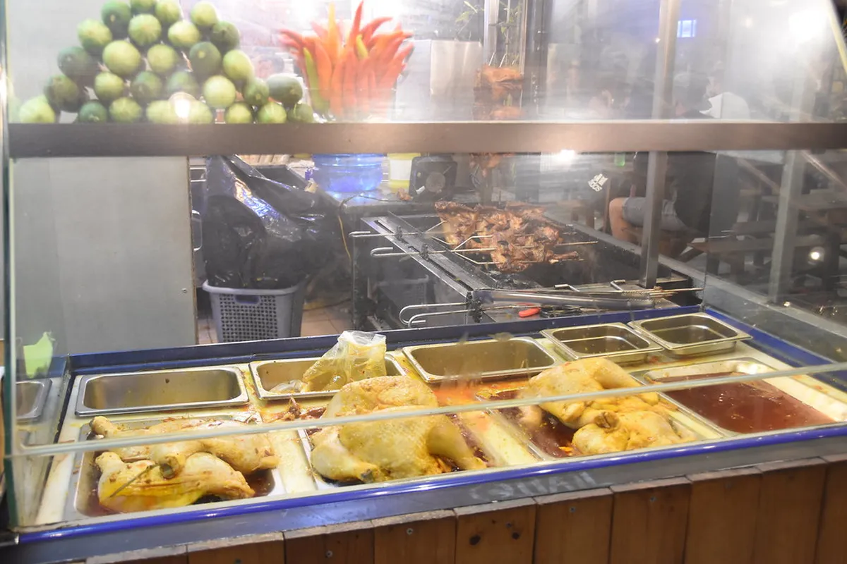 10. Street Food Markets: Must-Visit Food Havens