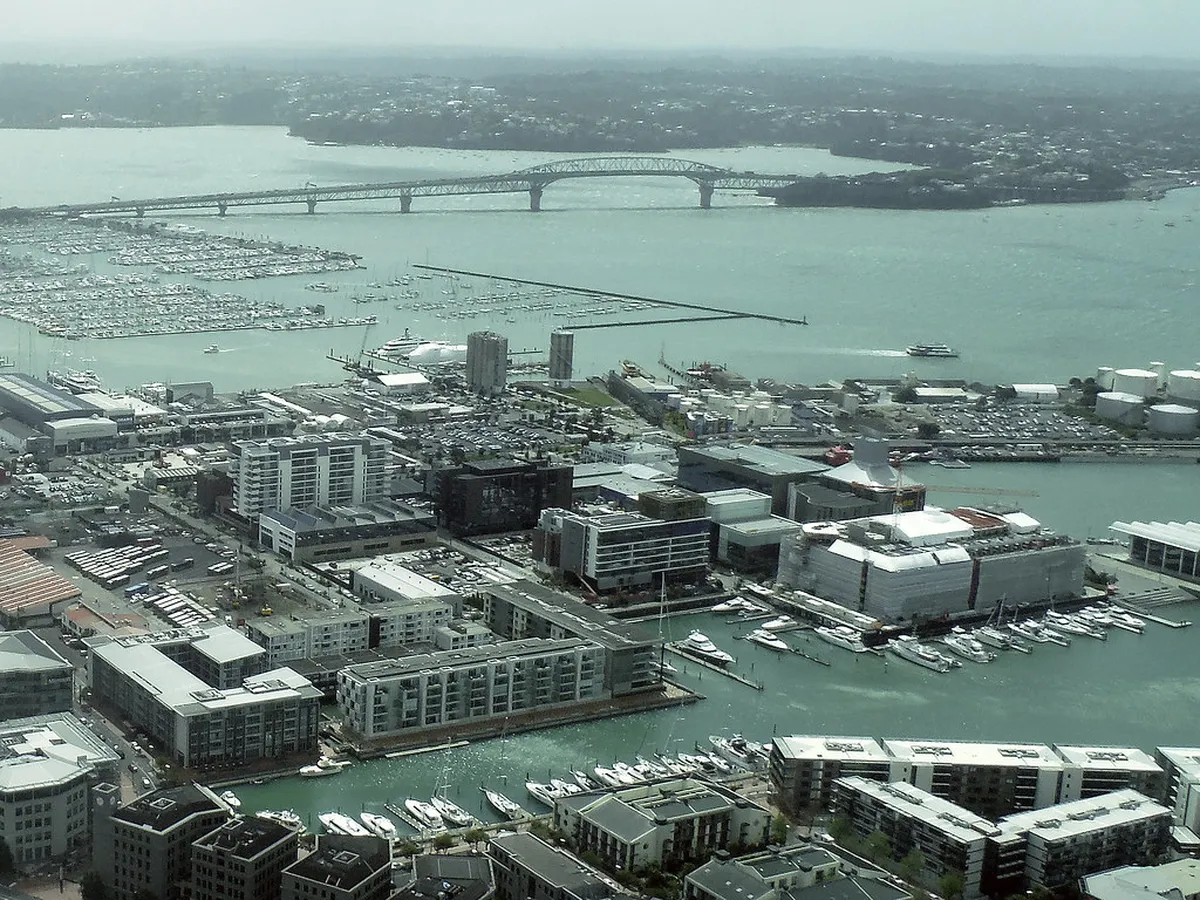 1. Waterfront Dining: The Charm of Auckland’s Harborside Restaurants