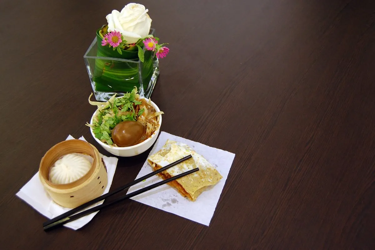 1. Tianjin Goubuli Baozi: The Iconic Steamed Buns