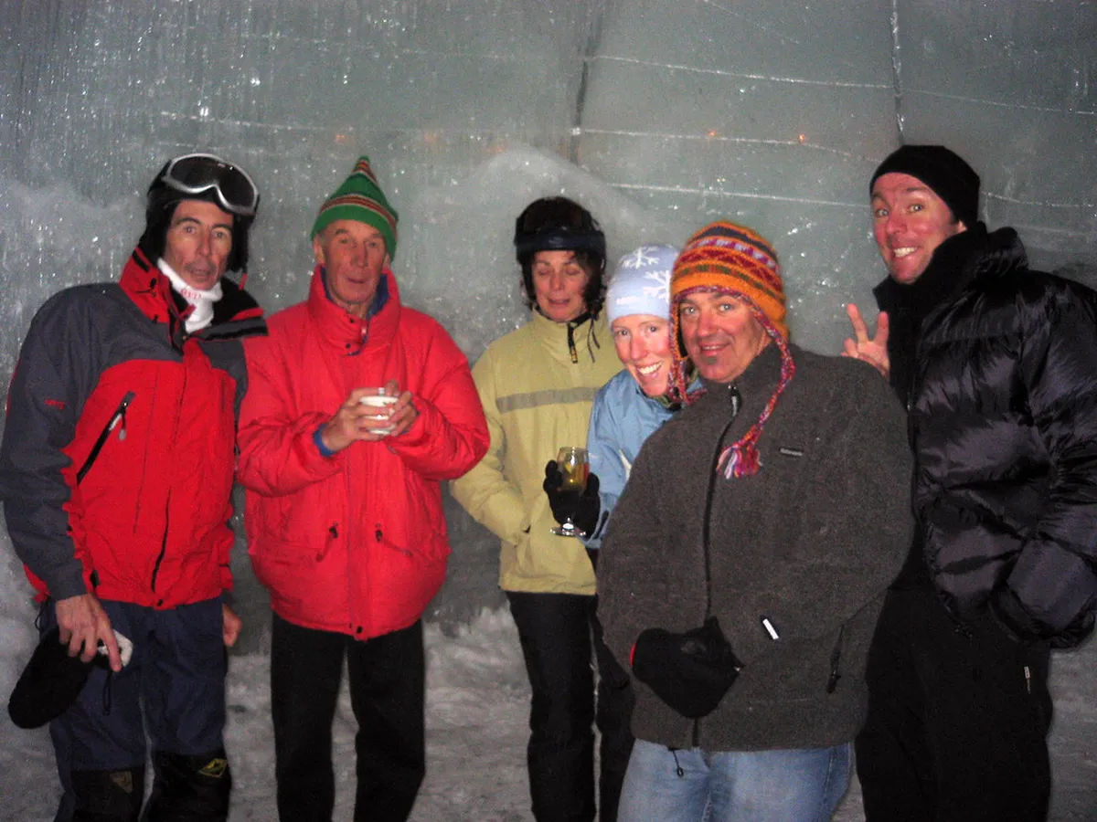 10. Wine and Sake: Pairing Beverages with Niseko Dishes